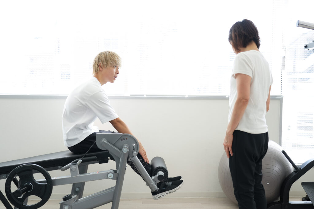 Maikaiパーソナルジム西保トレーナのトレーニング風景